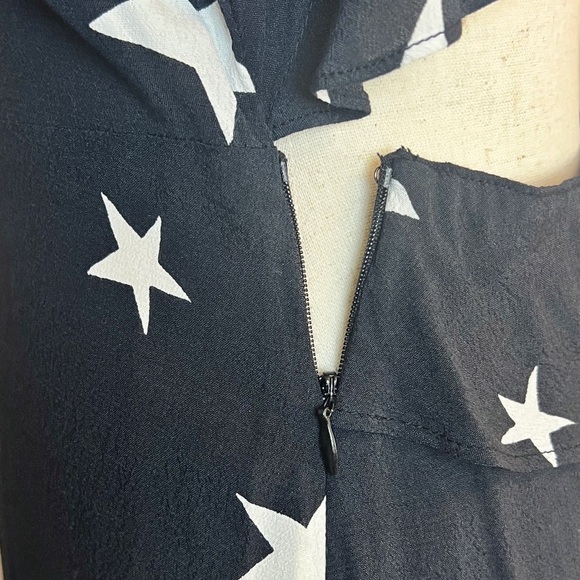 •K/LAB• Black / White Star Print Crepe Open Back Ruffle Mini Dress Size S‎ - Picture 10 of 14